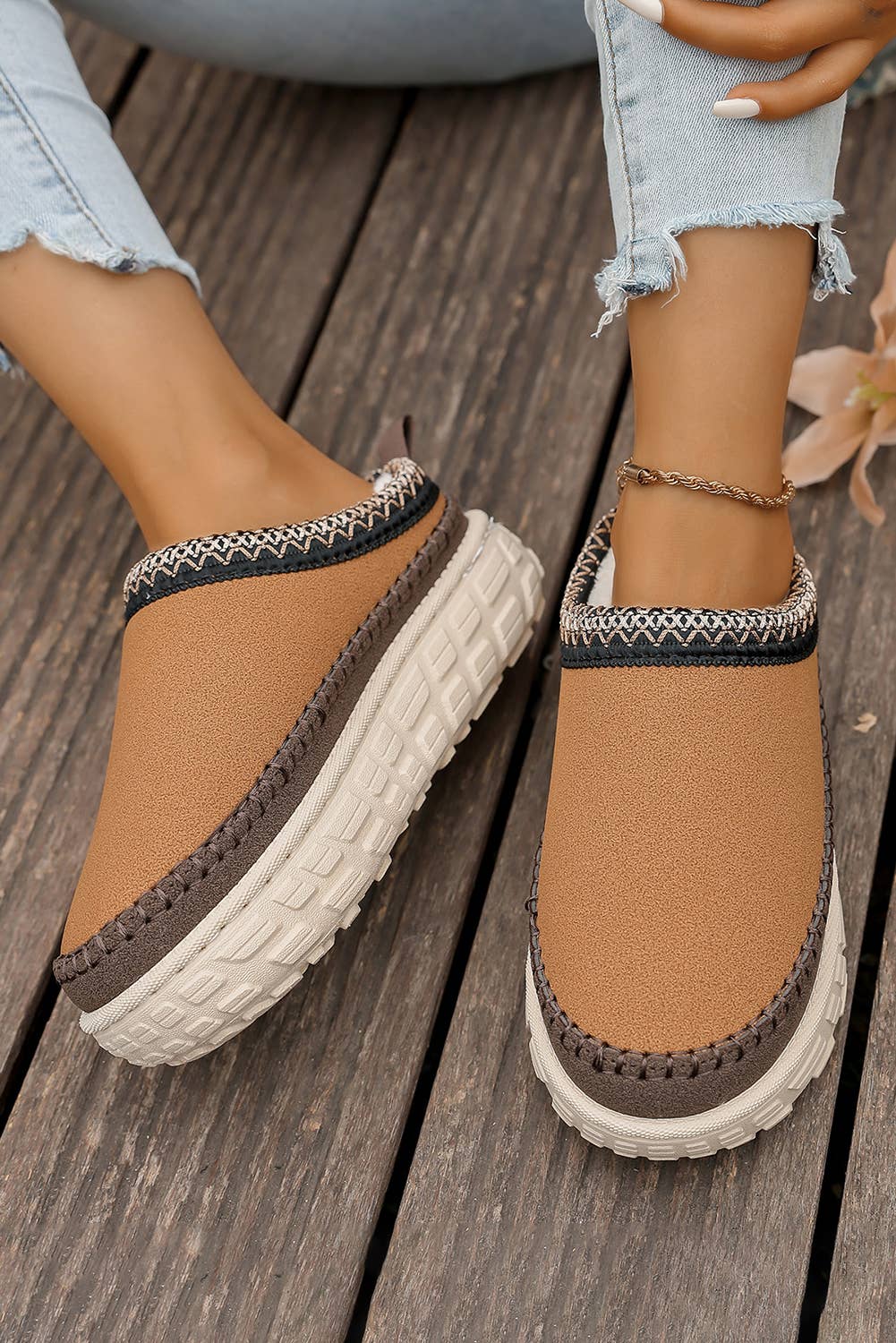 Contrast Stitch Detail Suede PU Plush Slippers | US7-10