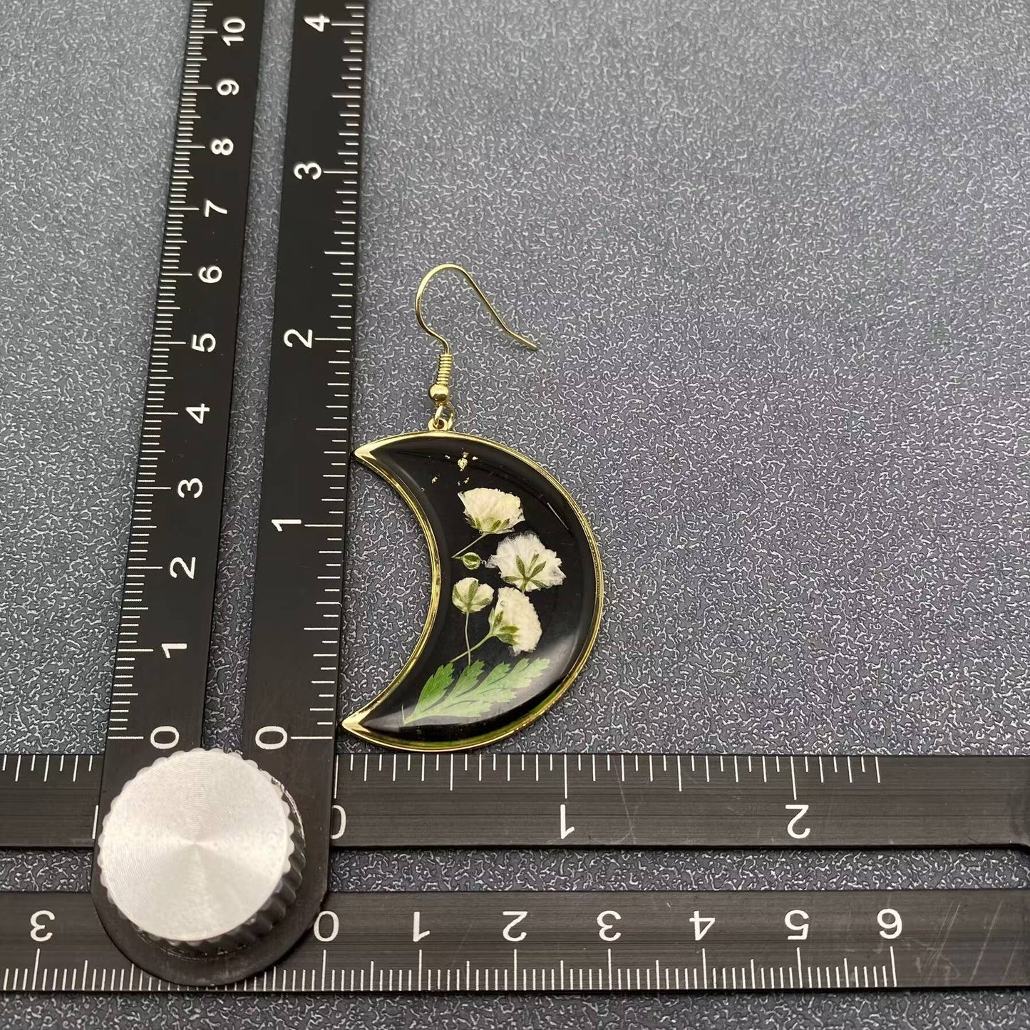 PDF/MS - Baby’s Breath & Fern Dried Flowers Moon Earrings