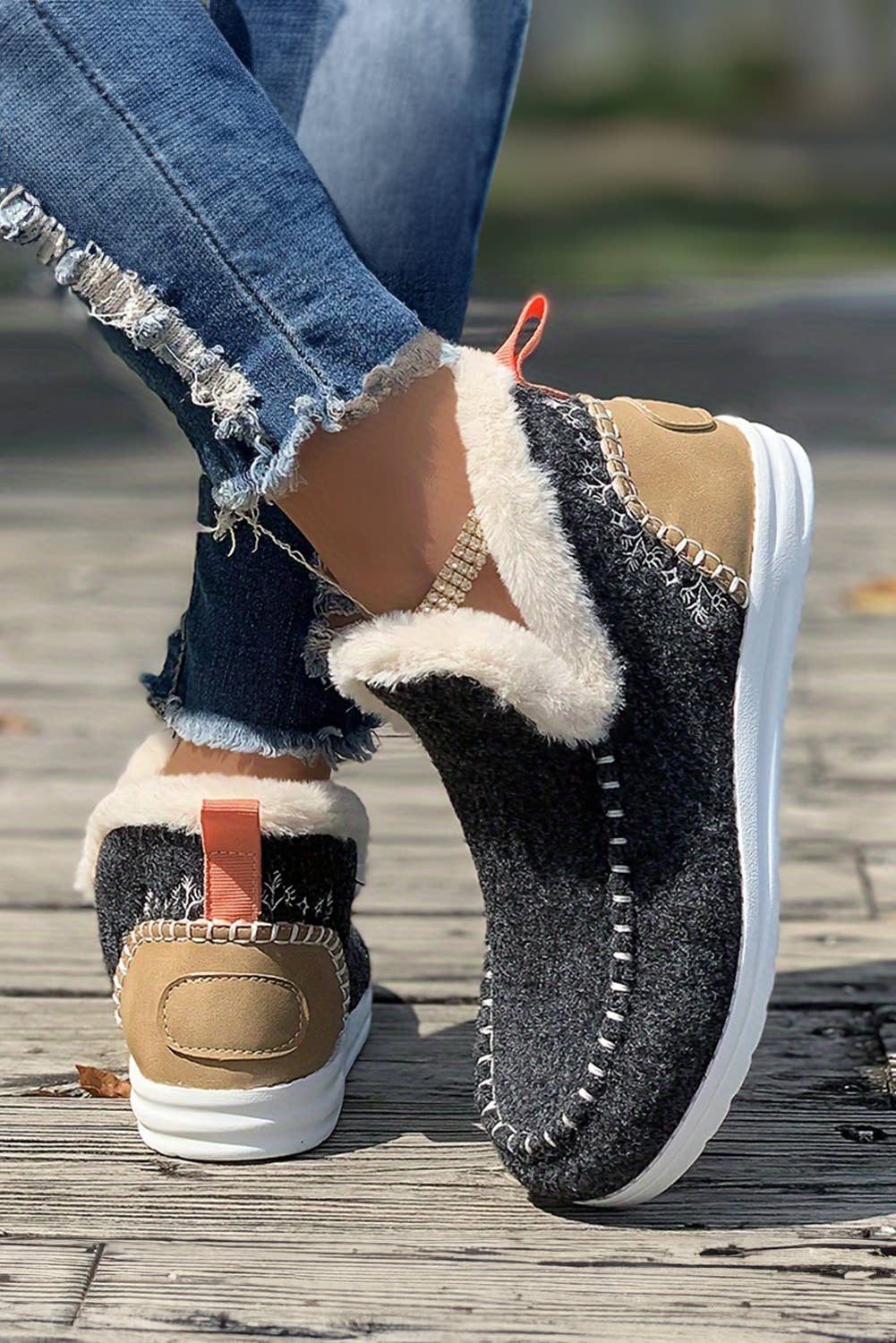 Suede Stitching Plush Lined Casual Boots