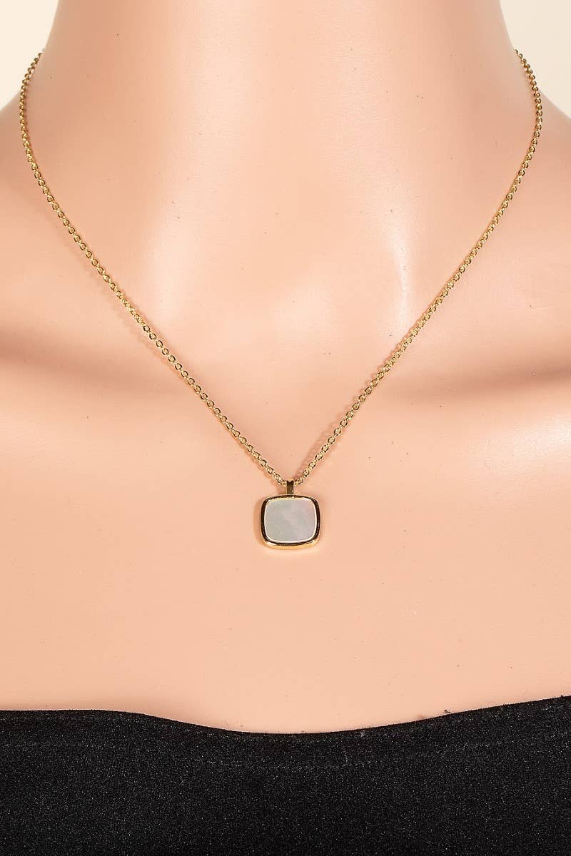 Gold Dipped Square Shell Pendant Necklace