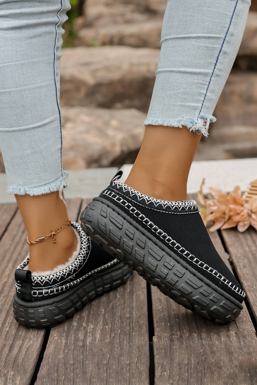 Contrast Stitch Detail Suede PU Plush Slippers | US7-10