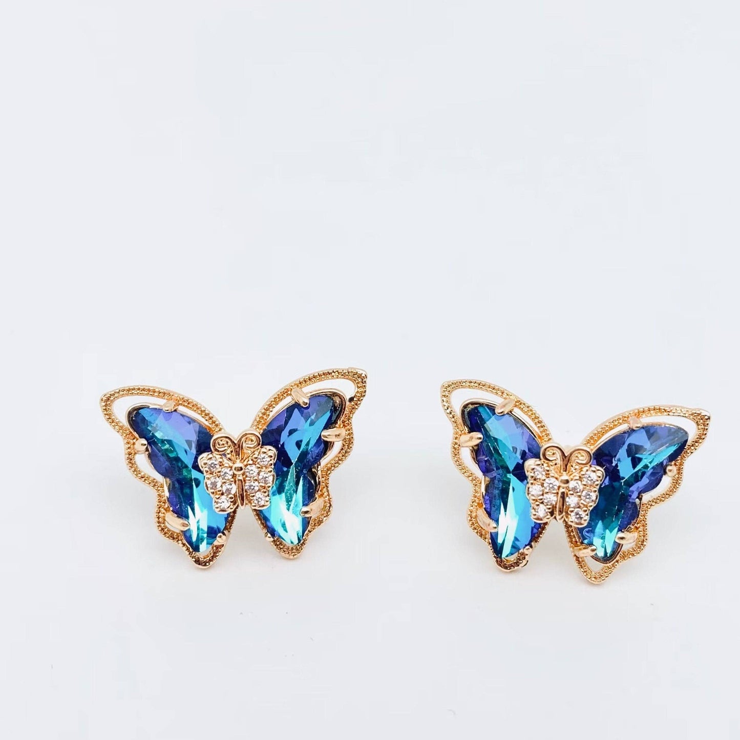 Gradient Butterfly Stud Earrings Inlaid Cubic Zirconia