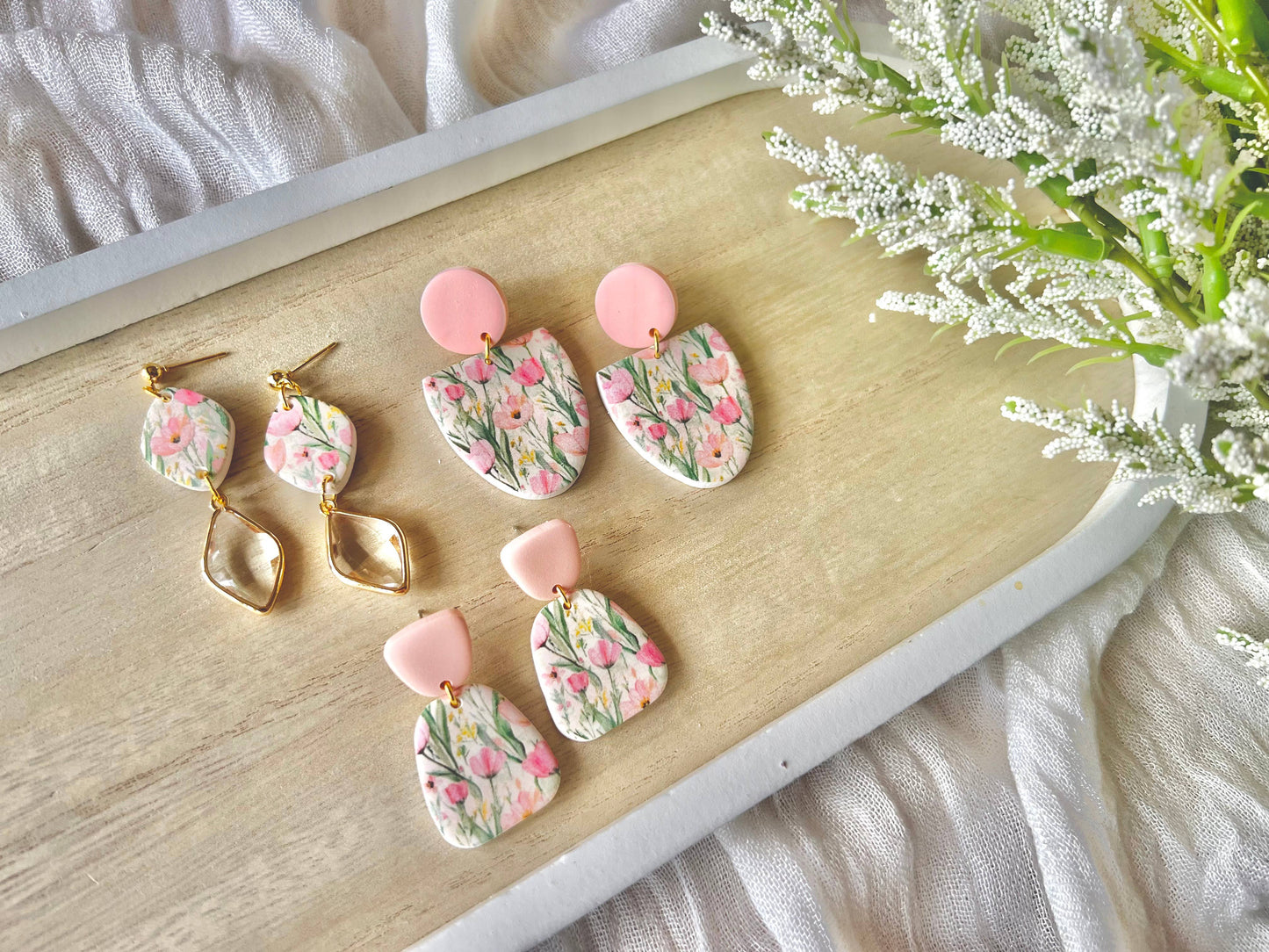 Pastel Tulip Earrings, Tulip Clay Earrings, Tulip Earrings