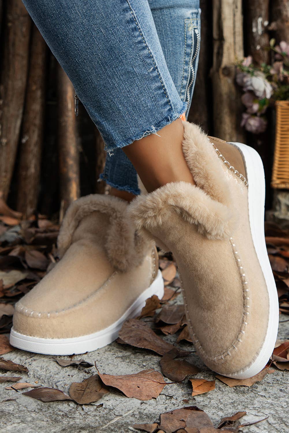 Suede Stitching Plush Lined Casual Boots