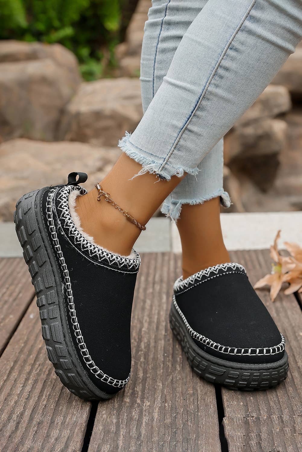 Contrast Stitch Detail Suede PU Plush Slippers | US7-10