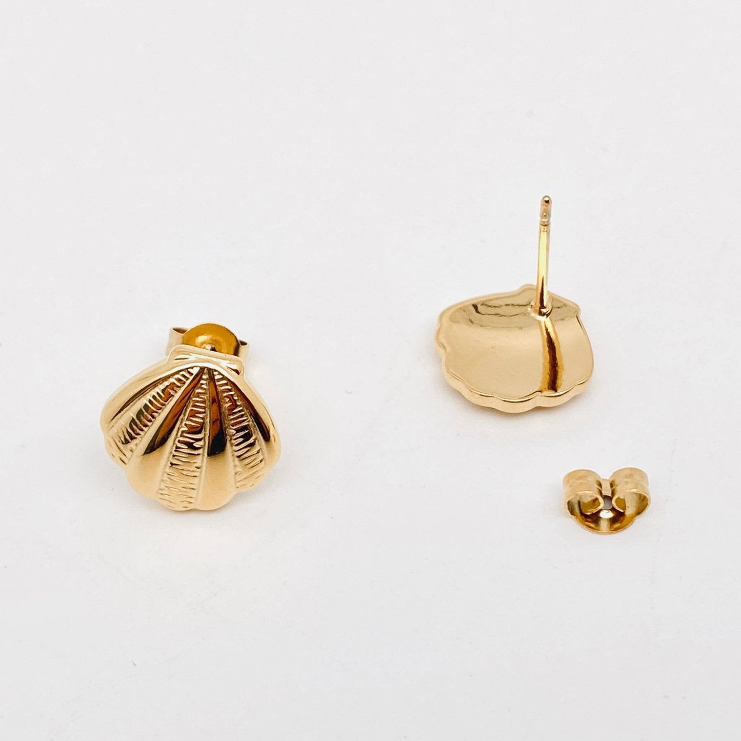 18K Gold Plated Stainless Steel Shell Shape Ear Studs - FGS