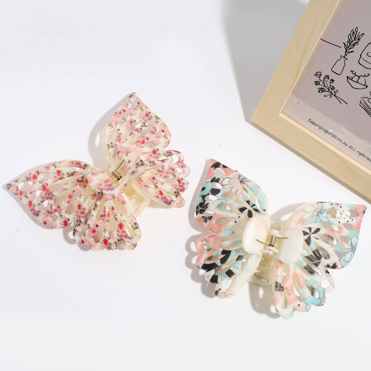 Sweet and cool Gradient Floral Butterfly Hair Claw_CWAHA2216