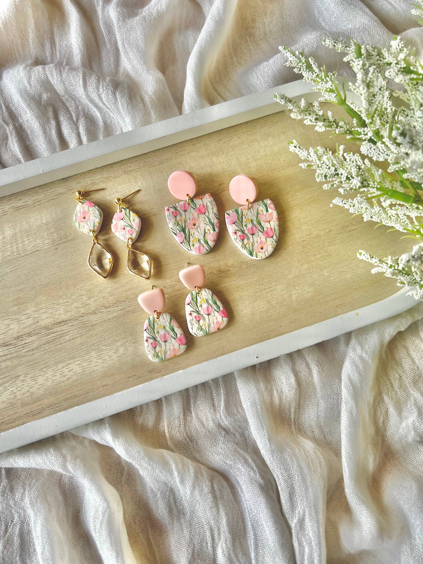 Pastel Tulip Earrings, Tulip Clay Earrings, Tulip Earrings