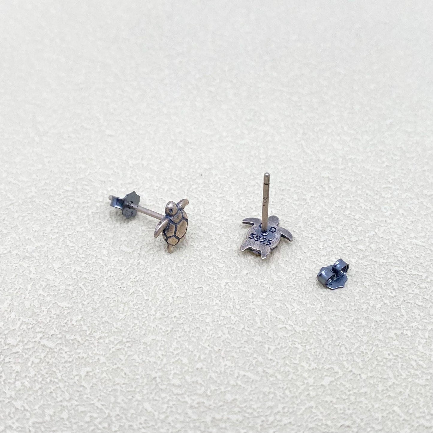 S925 Sterling Silver Turtle Vintage Ear Studs